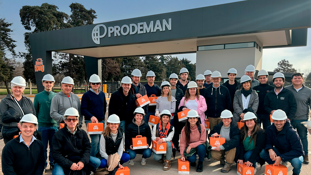 VISITA DEL POSGRADO DE AGRONEGOCIOS Y ALIMENTOS BAYER-FAUBA